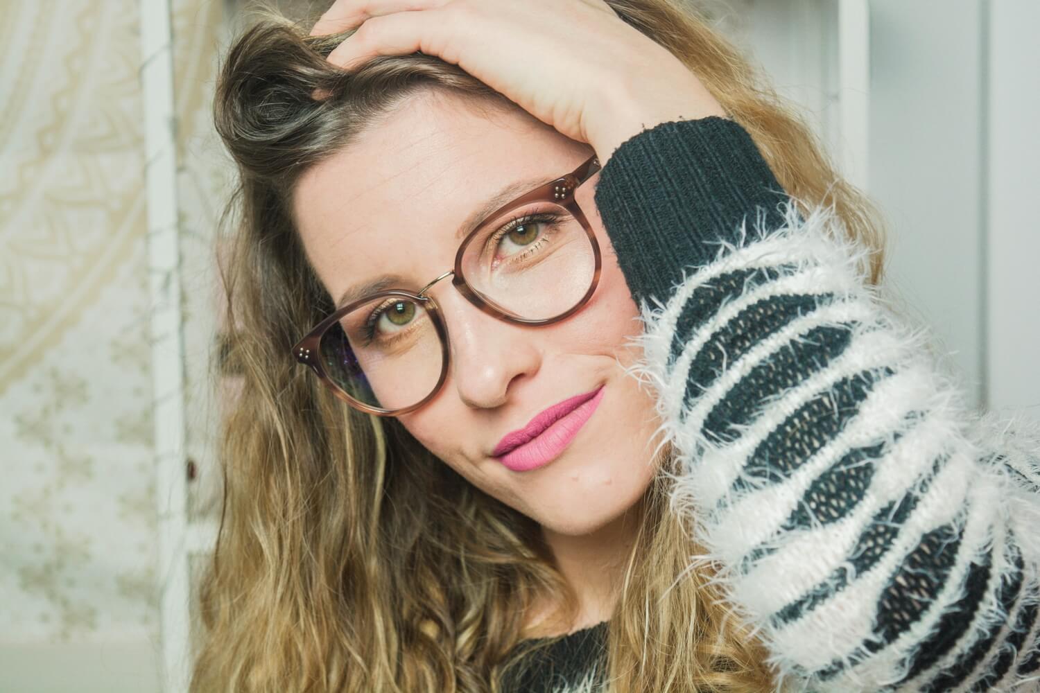 Tuto makeup pour savoir comment se maquiller quand on porte des lunettes | happinesscoco.com
