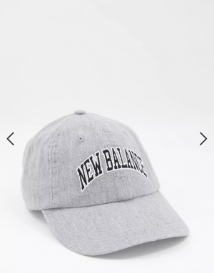 New Balance – Casquette de baseball à logo universitaire – Gris